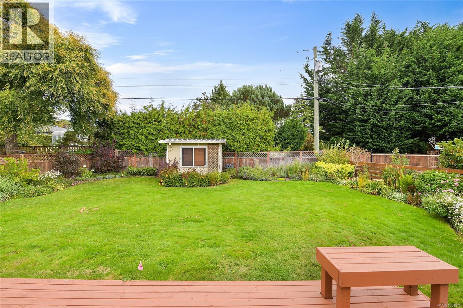 3213 Aldridge St, Saanich, British Columbia  V8P 4L7 - Photo 22 - 1051975