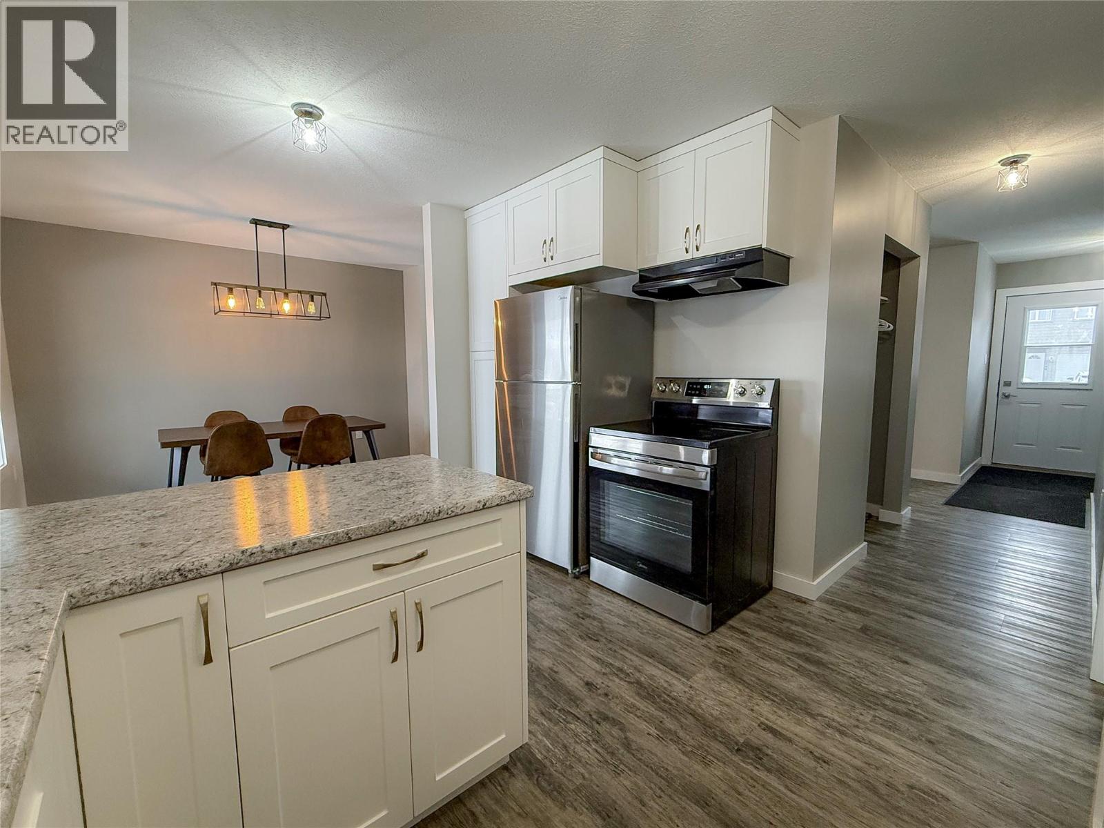 1541 / 1543 Loran Drive, Dawson Creek, British Columbia  V1G 1B7 - Photo 12 - 10403347