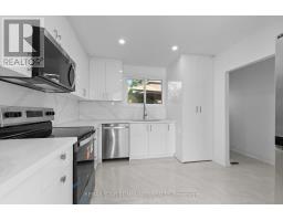 2 LISBURN CRESCENT, Toronto, Ontario
