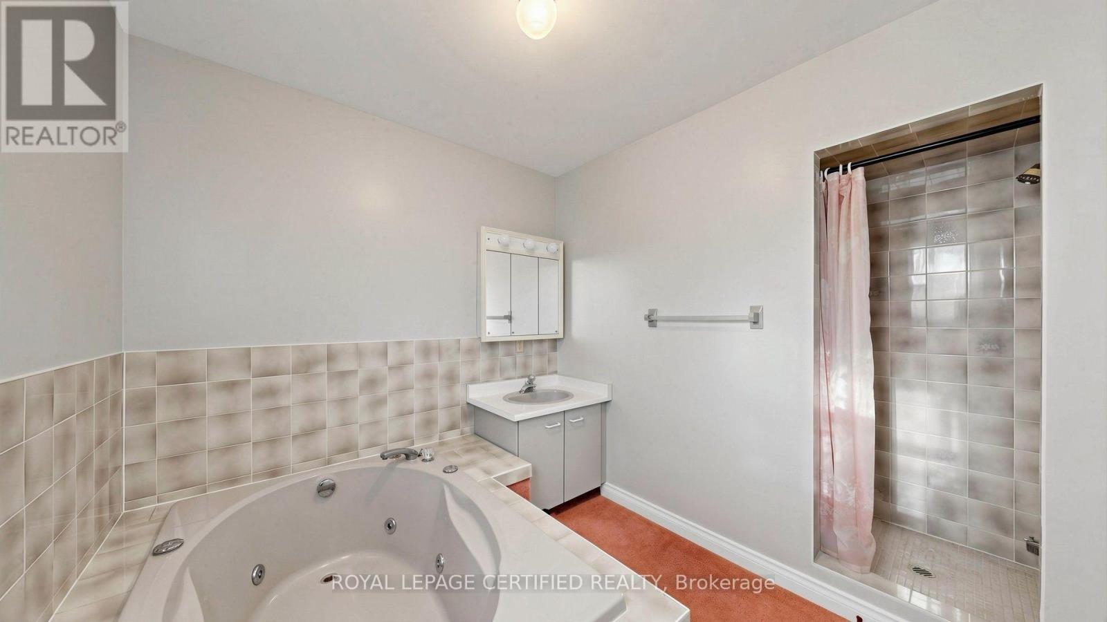 2 Gres Court, Bradford West Gwillimbury, Ontario  L3Z 2S4 - Photo 31 - N13885756
