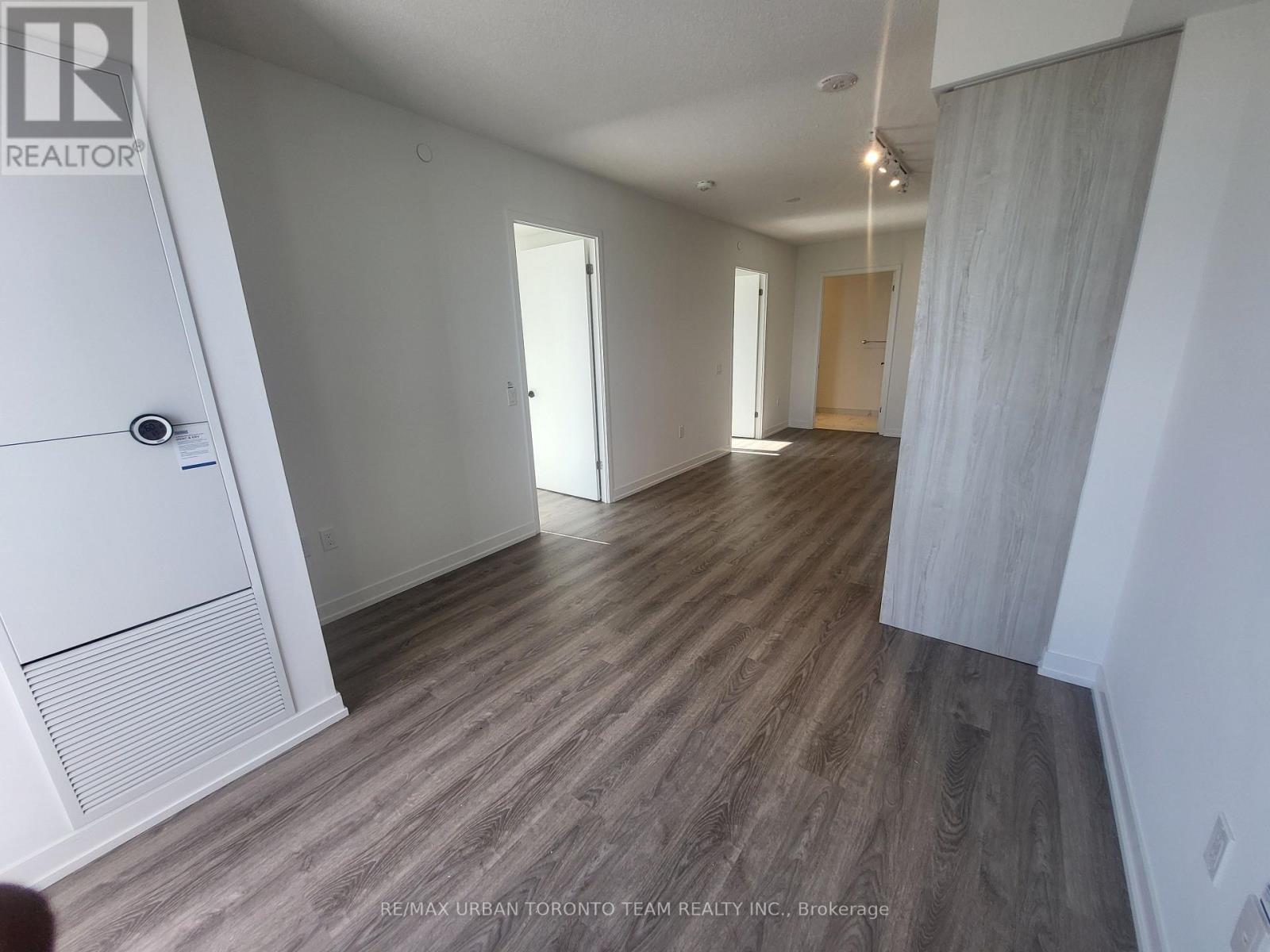 2306 - 195 Commerce Street, Vaughan, Ontario  L4K 0P9 - Photo 4 - N13885772