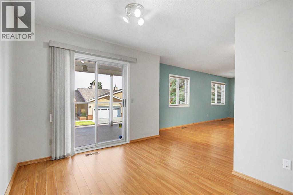 164 Strathaven Circle SW, Calgary, Alberta  T3H 2N5 - Photo 22 - A2351538