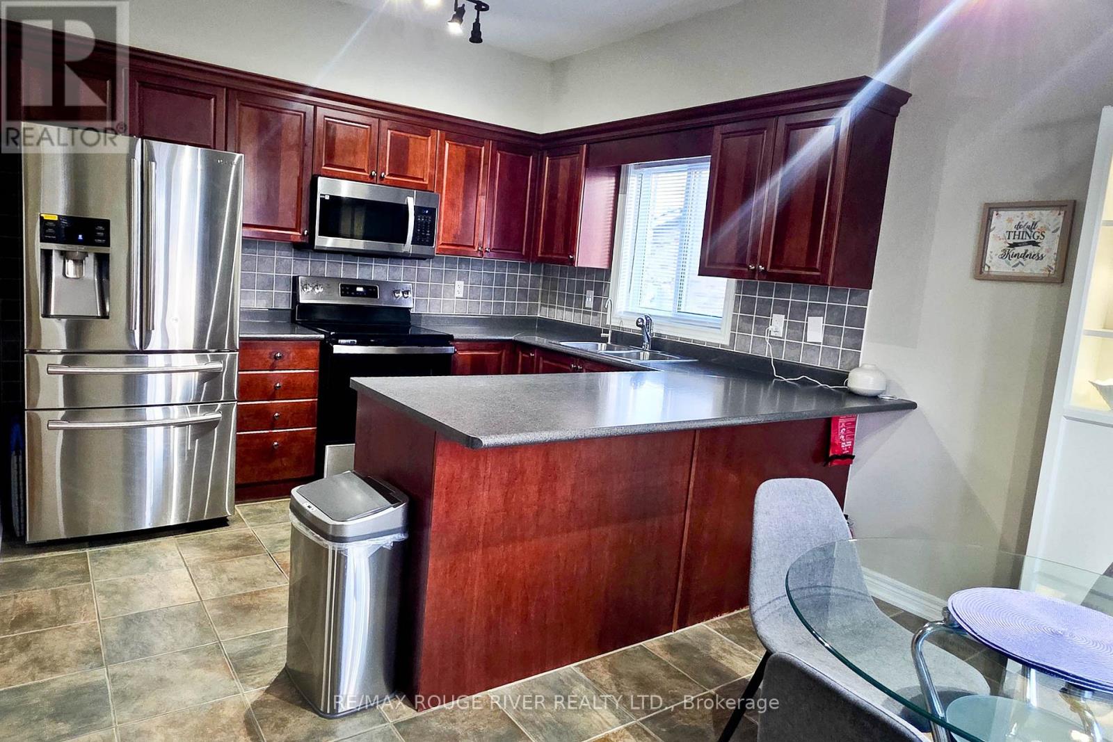 71 Sweetnam Drive, Kawartha Lakes, Ontario K9V 0A7 - Photo 12 - X13885768
