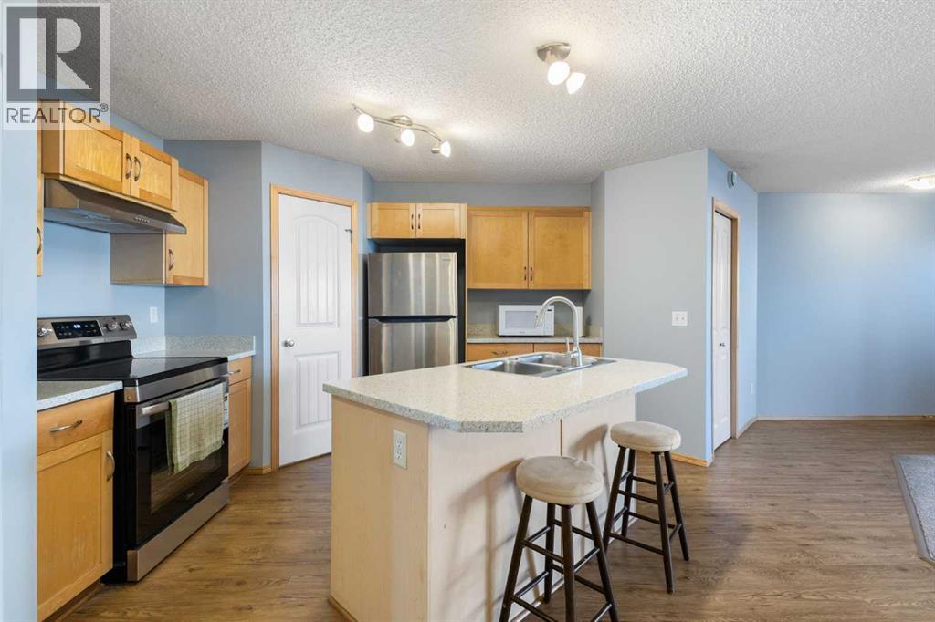 104, 23 Everridge Square SW, Calgary, Alberta  T2Y 5J7 - Photo 7 - A2349788