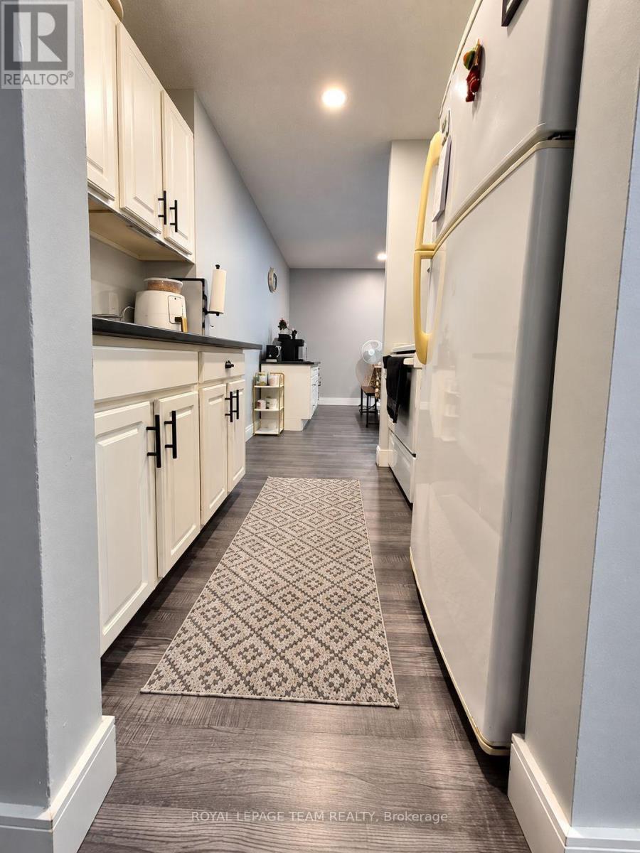 1 - 825 Macodrum Drive, Brockville, Ontario  K6V 6P6 - Photo 3 - X13885794
