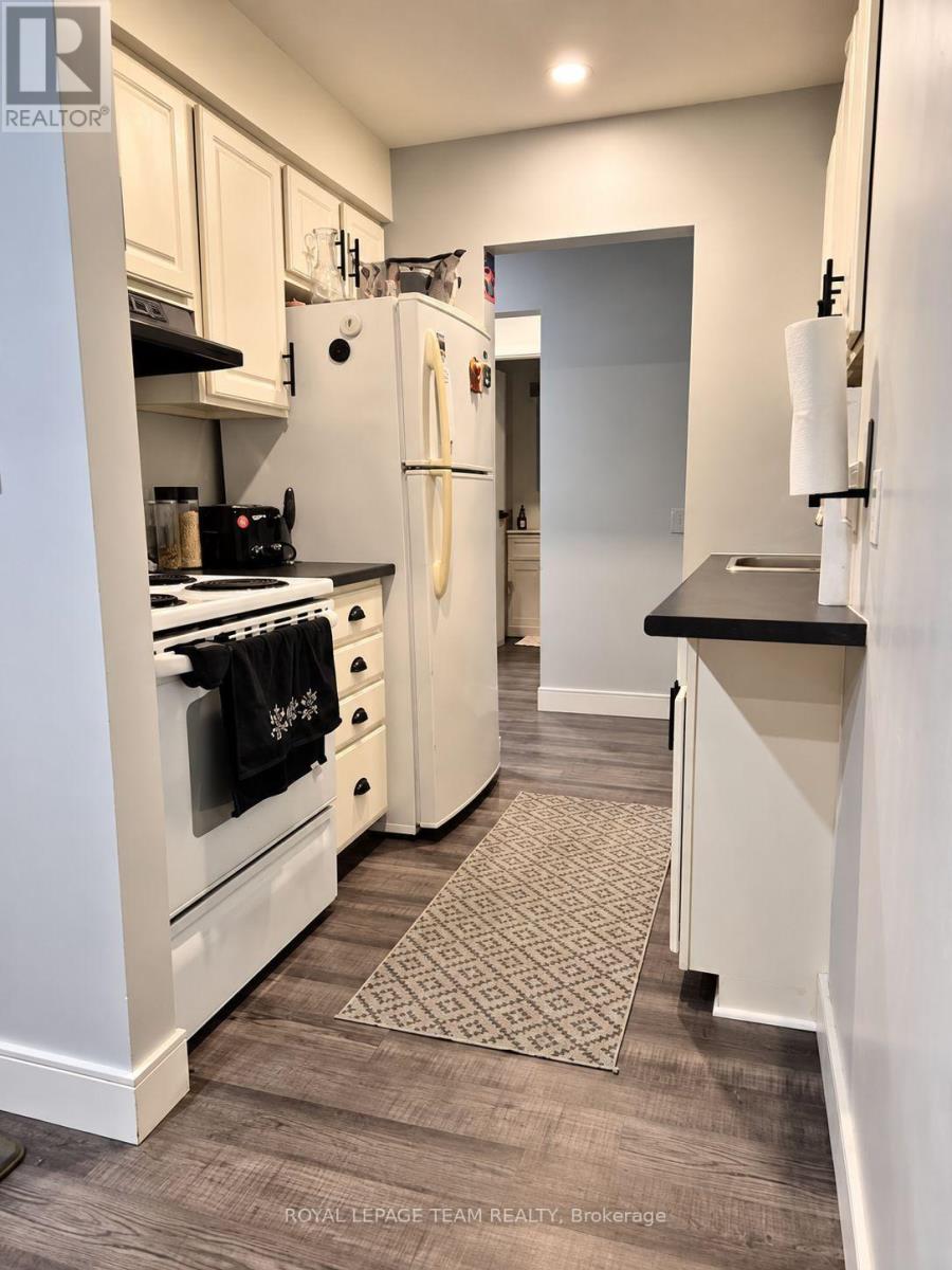 1 - 825 Macodrum Drive, Brockville, Ontario  K6V 6P6 - Photo 5 - X13885794