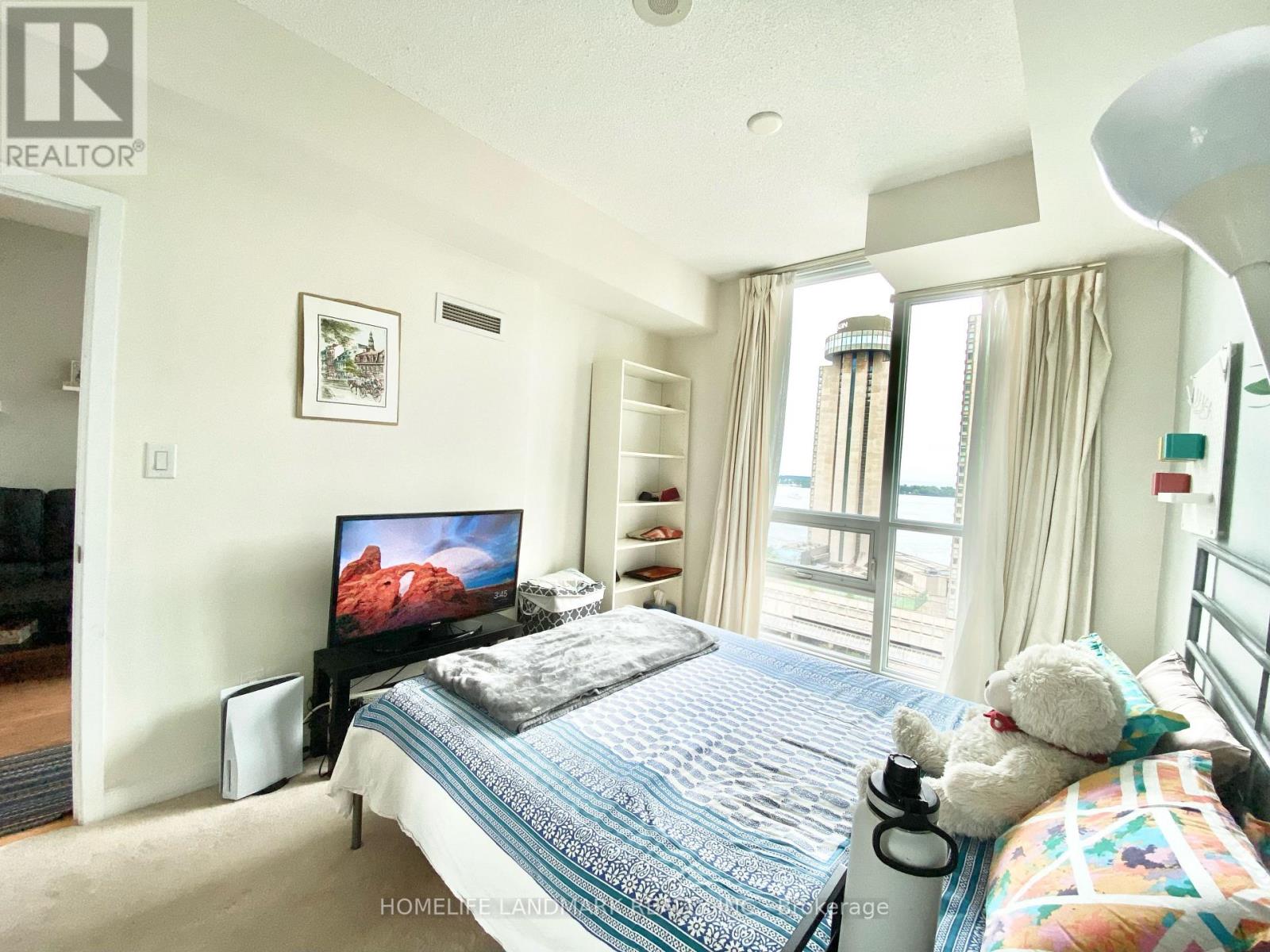 1911 - 33 Bay Street, Toronto, Ontario M5J 2Z3 - Photo 11 - C13885818