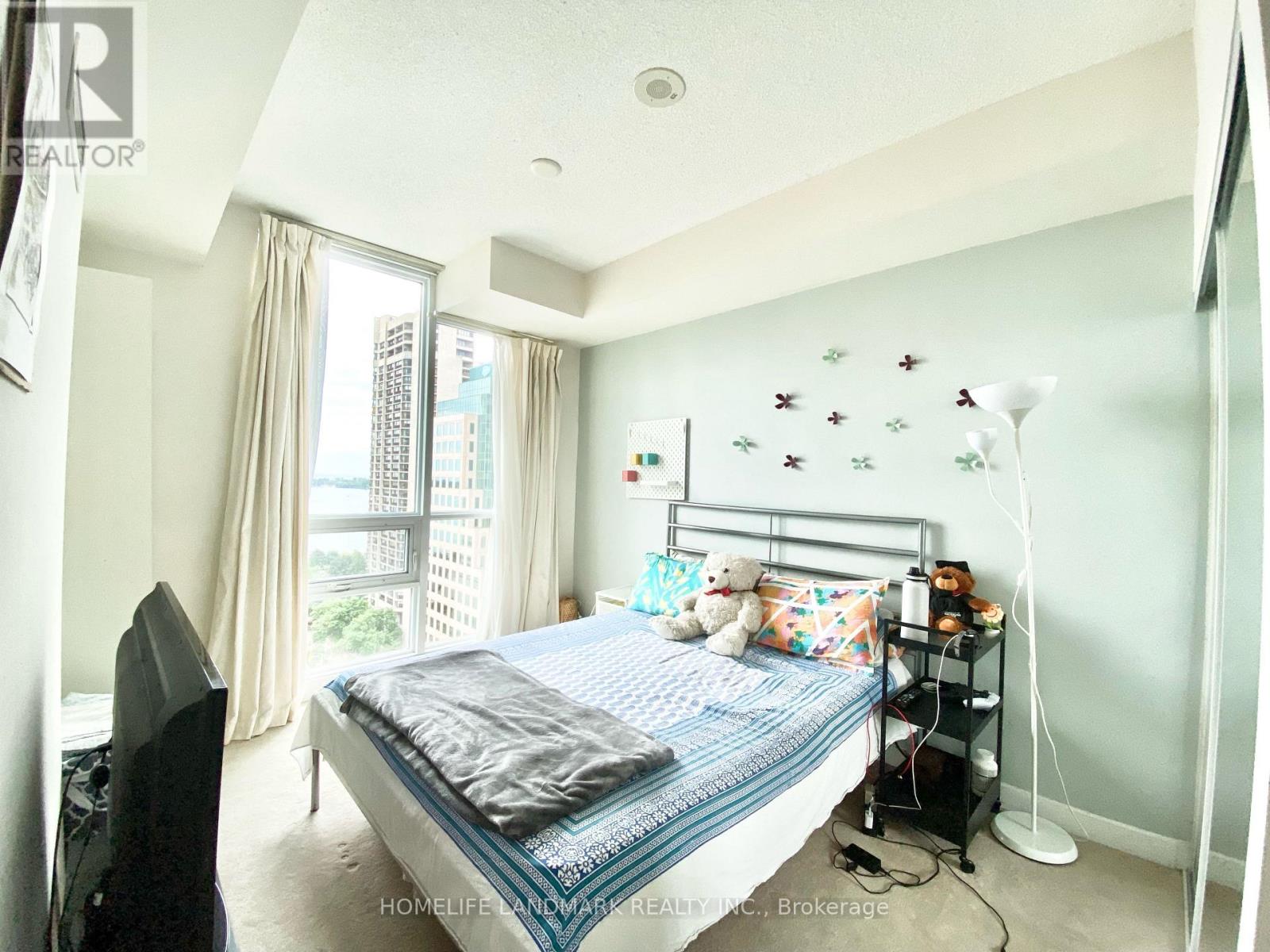 1911 - 33 Bay Street, Toronto, Ontario M5J 2Z3 - Photo 9 - C13885818