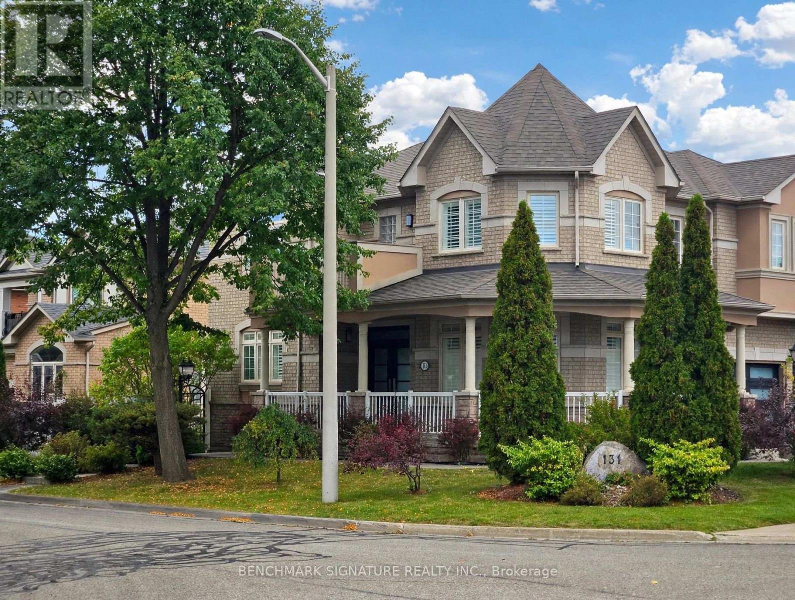 131 Magpie Crescent, Vaughan, Ontario  L4H 2A4 - Photo 2 - N13885792