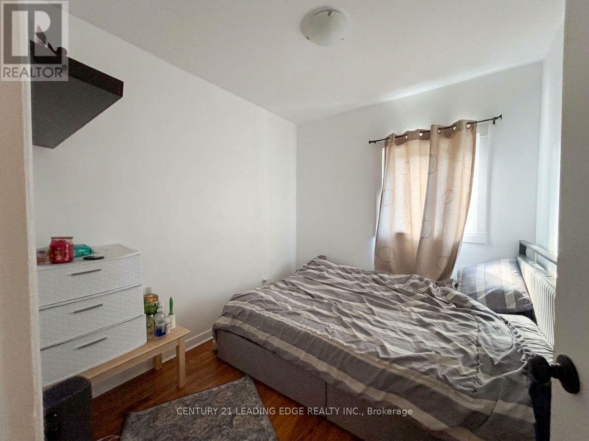 2 - 134 Lucas Street, Richmond Hill, Ontario  L4C 4P5 - Photo 10 - N13885800