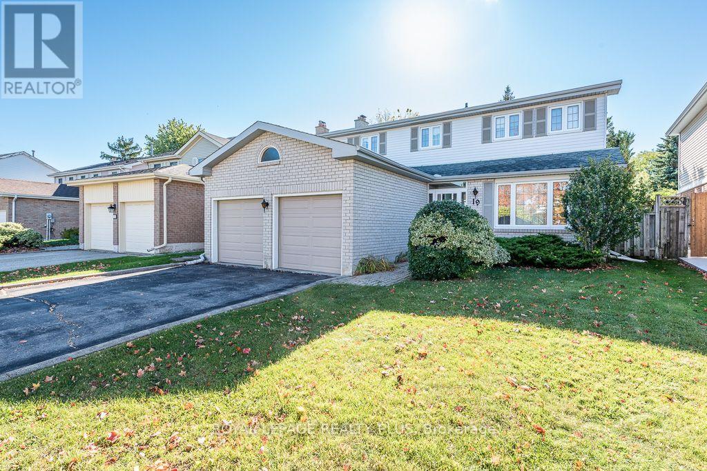 19 MACDOUGALL DRIVE, Brampton, Ontario