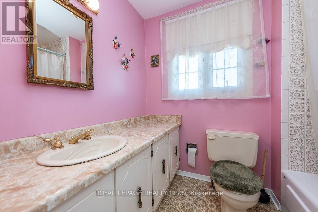 19 Macdougall Drive, Brampton, Ontario  L6S 3P4 - Photo 19 - W13885782
