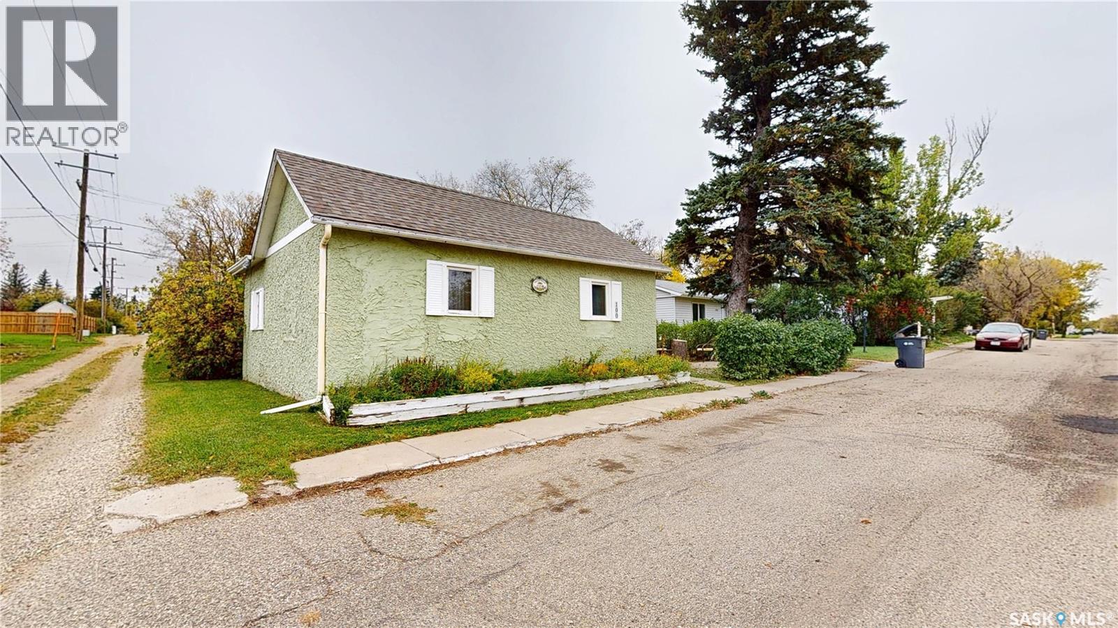 100 Lonsdale Street, Wawota, Saskatchewan  S0G 5A0 - Photo 34 - SK050843
