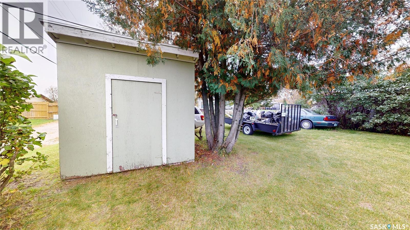 100 Lonsdale Street, Wawota, Saskatchewan  S0G 5A0 - Photo 37 - SK050843