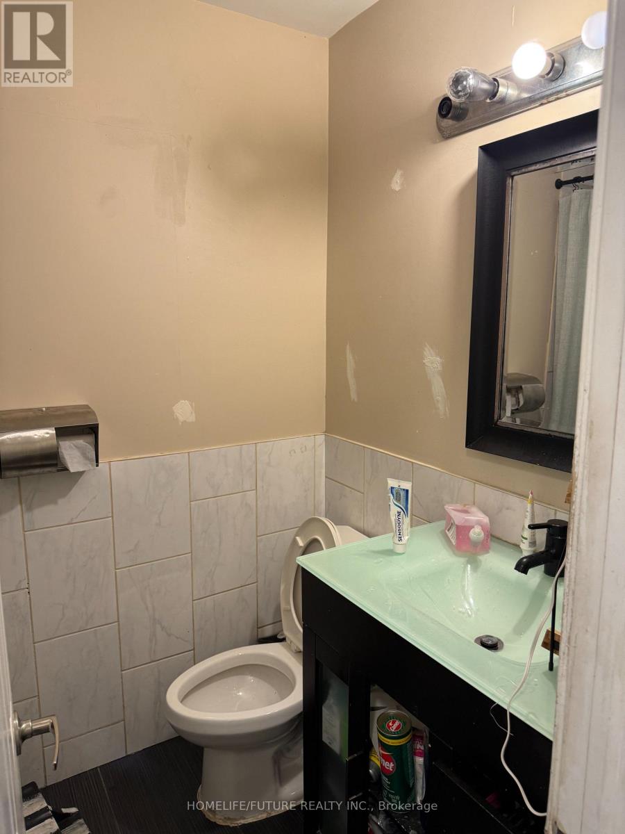Main - 7147 Harwick Drive, Mississauga, Ontario  L4T 3A5 - Photo 13 - W13883842