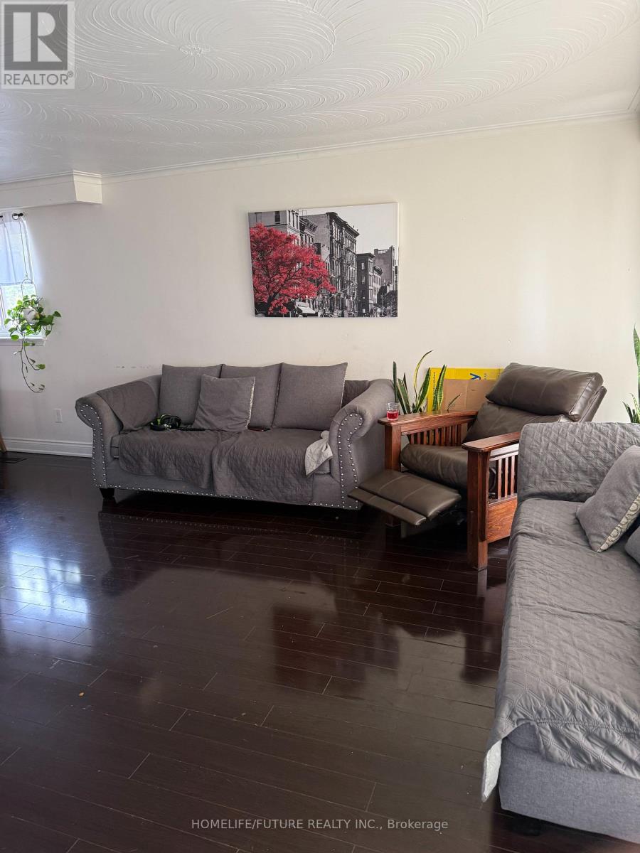 Main - 7147 Harwick Drive, Mississauga, Ontario  L4T 3A5 - Photo 8 - W13883842