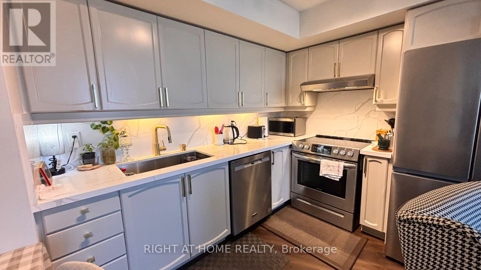 2709 - 710 Humberwood Boulevard, Toronto, Ontario  M9W 7J5 - Photo 17 - W13885836