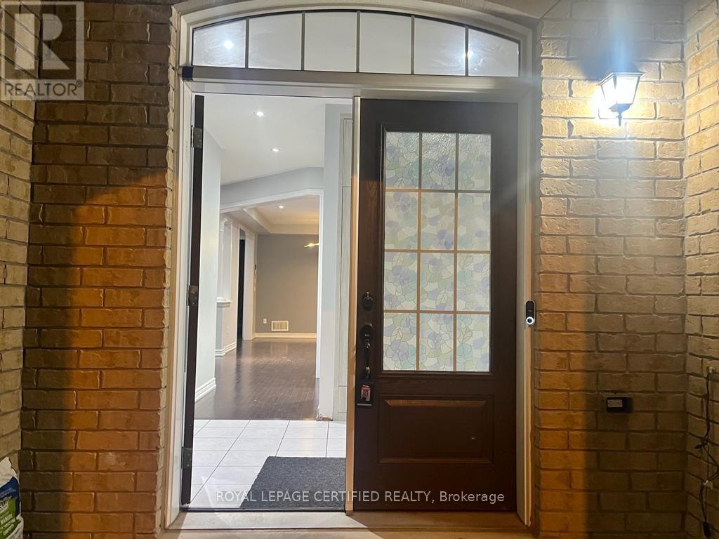 2 - 7 Richmead Road, Brampton, Ontario L6X 5G9 - Photo 1 - W13885844