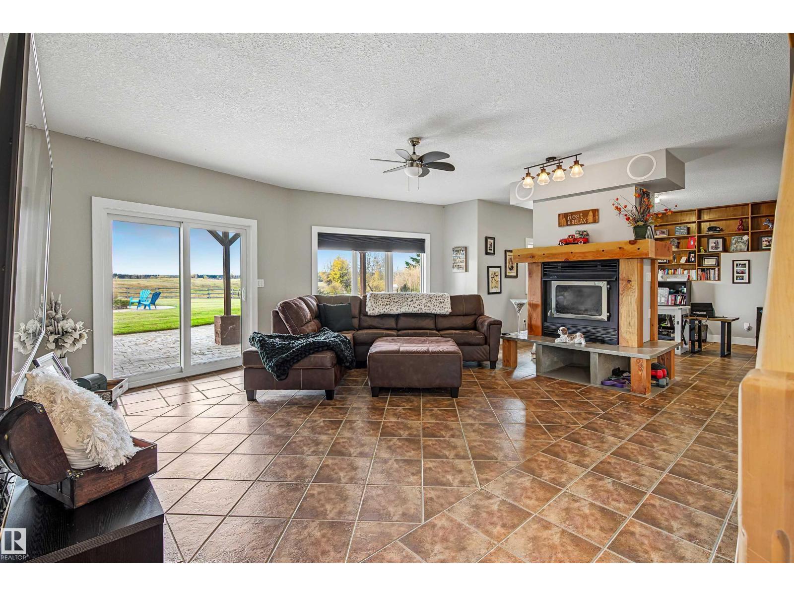 22549 Twp Road 511, Rural Strathcona County, Alberta  T8C 1H1 - Photo 9 - E4512656
