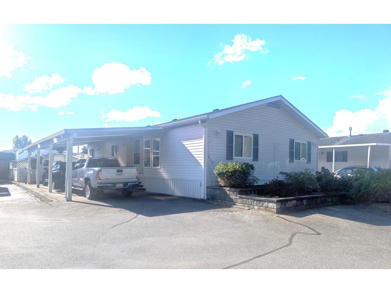 239 27111 0 AVENUE, Langley, British Columbia