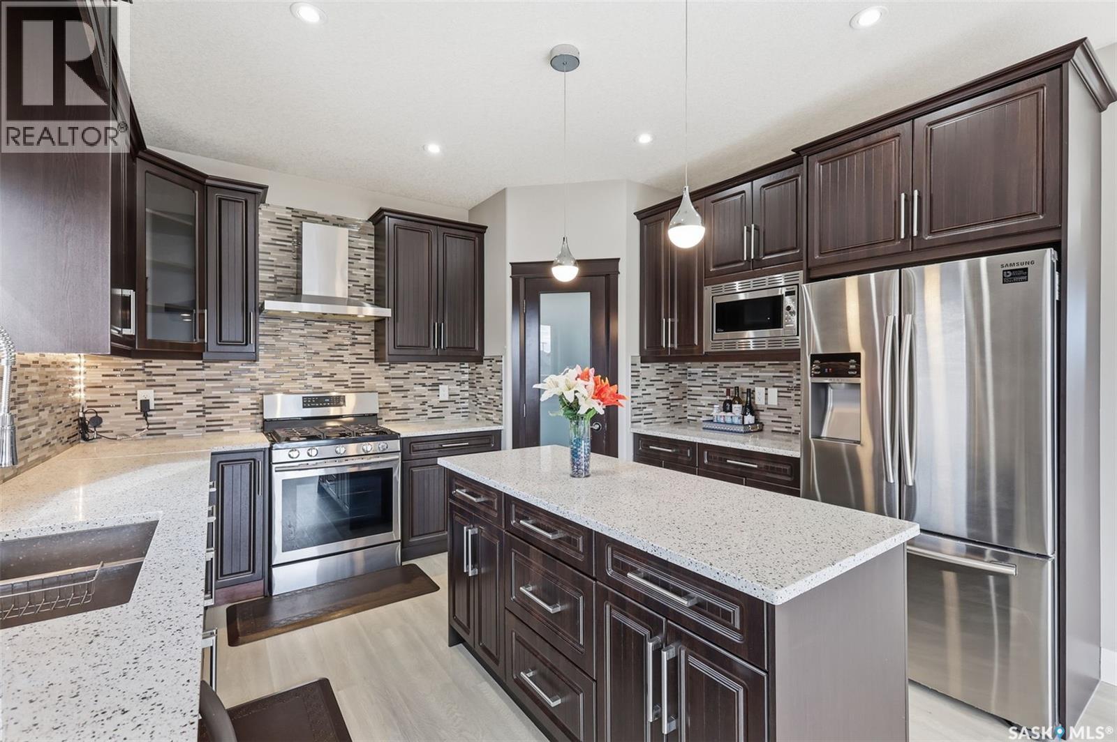 203 Burgess Bay, Saskatoon, Saskatchewan  S7V 0S3 - Photo 13 - SK050465