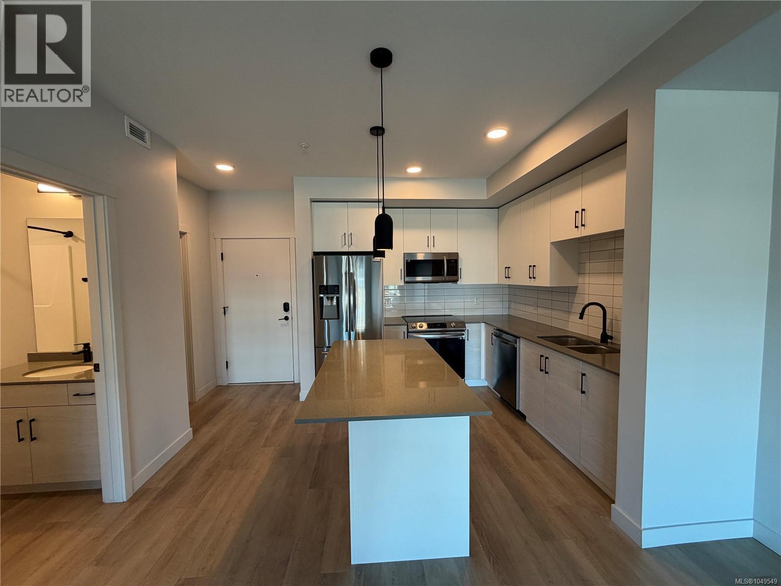 404 2469 Gateway Rd, Langford, British Columbia  V9B 6R7 - Photo 5 - 1049549