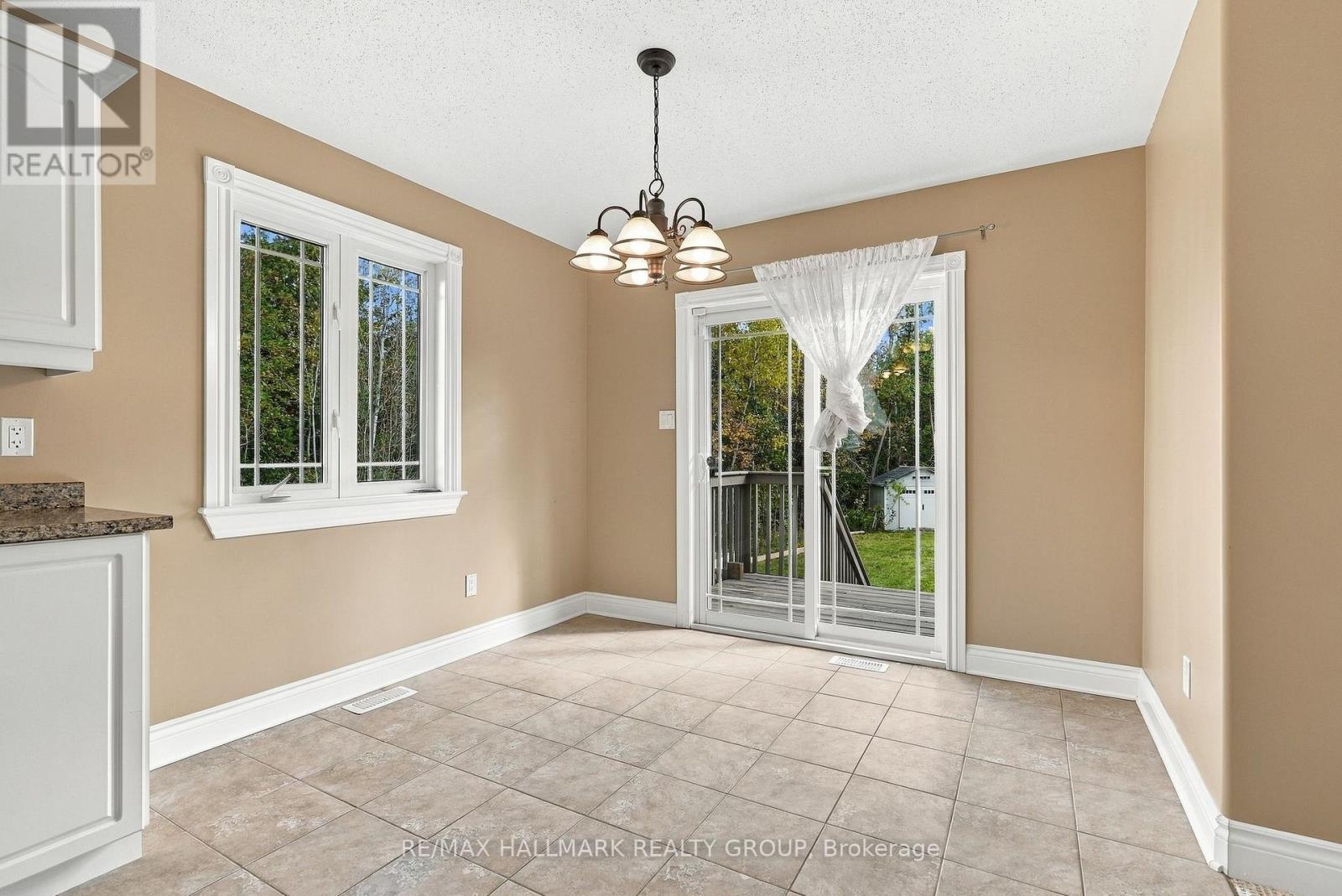 12 Red Oak Drive, North Grenville, Ontario  K0G 1J0 - Photo 10 - X13885880