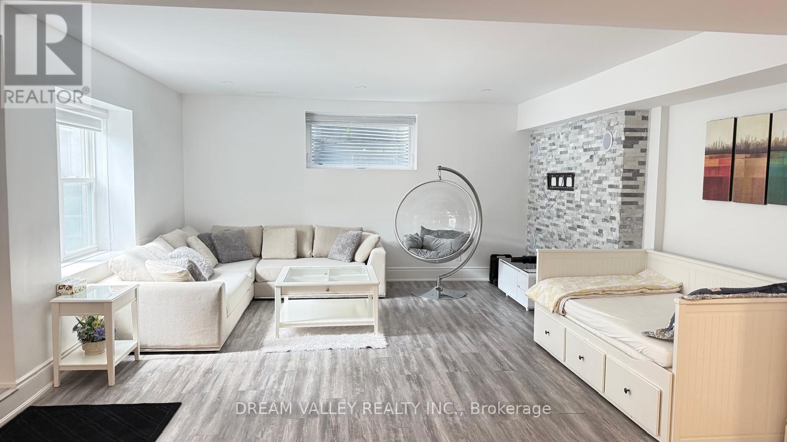 # Bsmt - 43 Martindale Road, Toronto, Ontario  M1M 2B8 - Photo 3 - E13885872