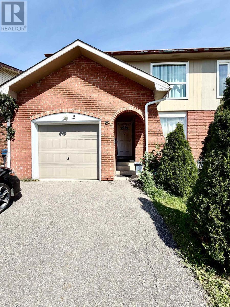 15 HINCHLEY WOOD GROVE, Brampton, Ontario