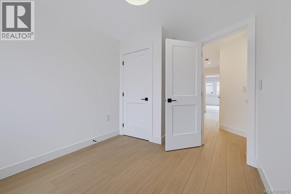 821 Blackbird Pl