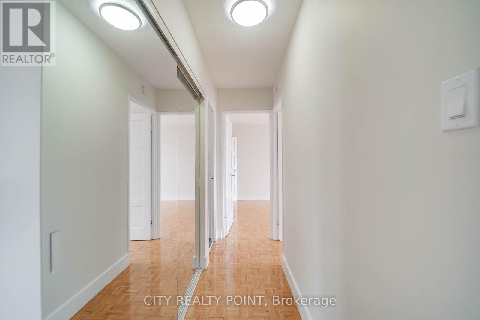404 - 666 Spadina Avenue, Toronto, Ontario  M5S 2H8 - Photo 9 - C13885928