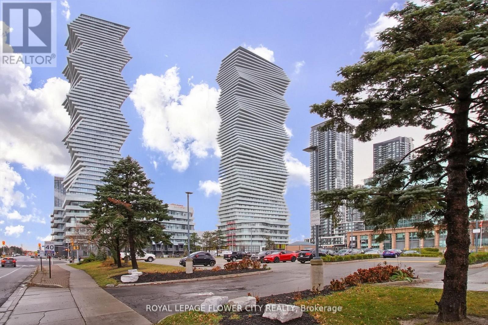5704 - 3900 Confedration Parkway, Mississauga, Ontario  L5M 0M3 - Photo 1 - W13885926
