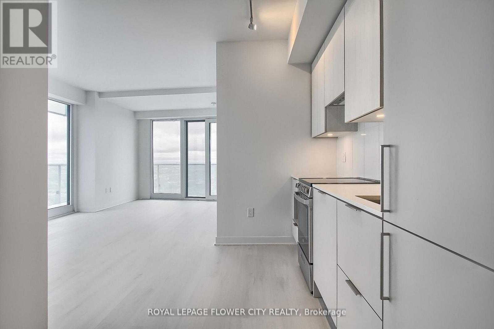5704 - 3900 Confedration Parkway, Mississauga, Ontario  L5M 0M3 - Photo 17 - W13885926