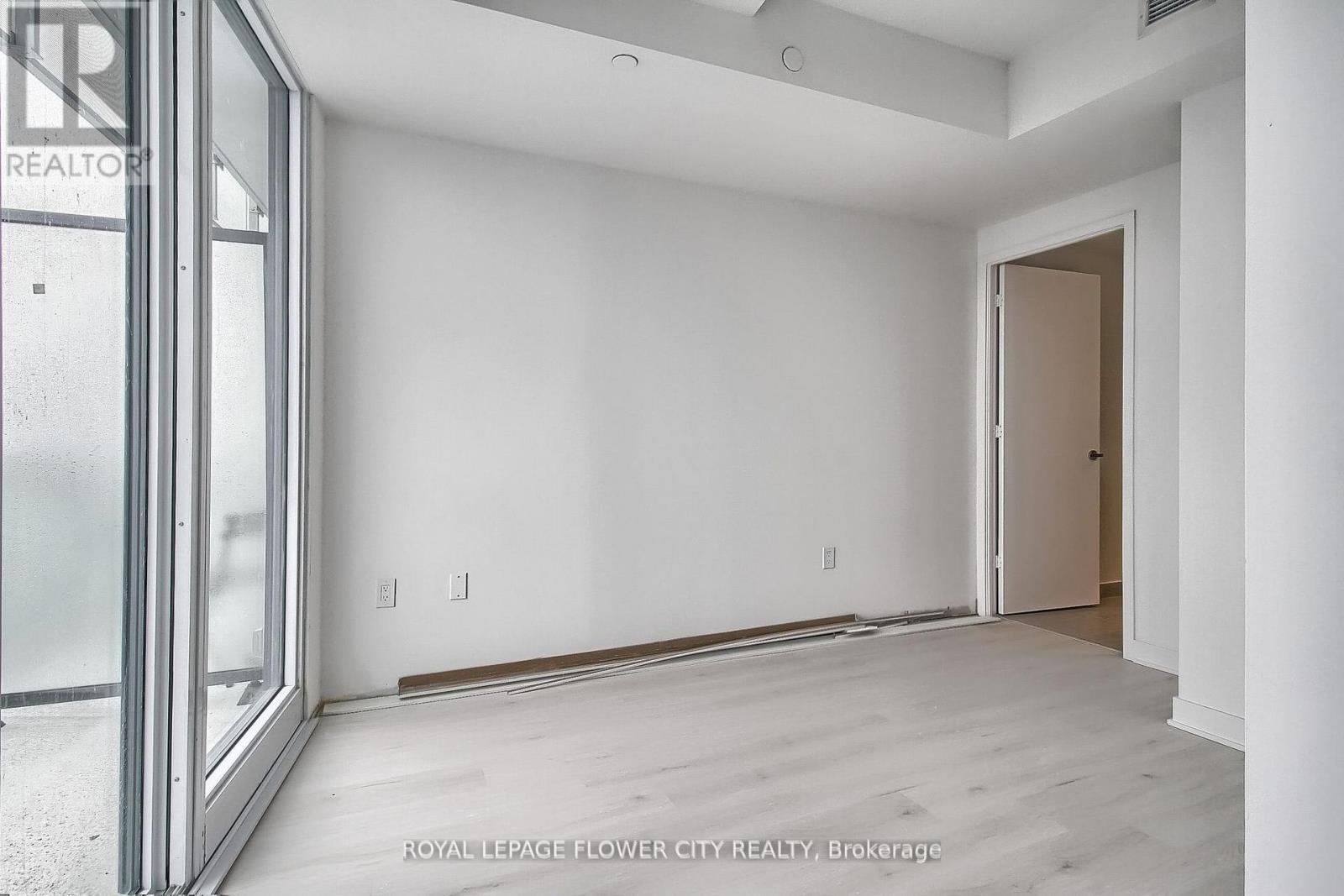 5704 - 3900 Confedration Parkway, Mississauga, Ontario  L5M 0M3 - Photo 25 - W13885926