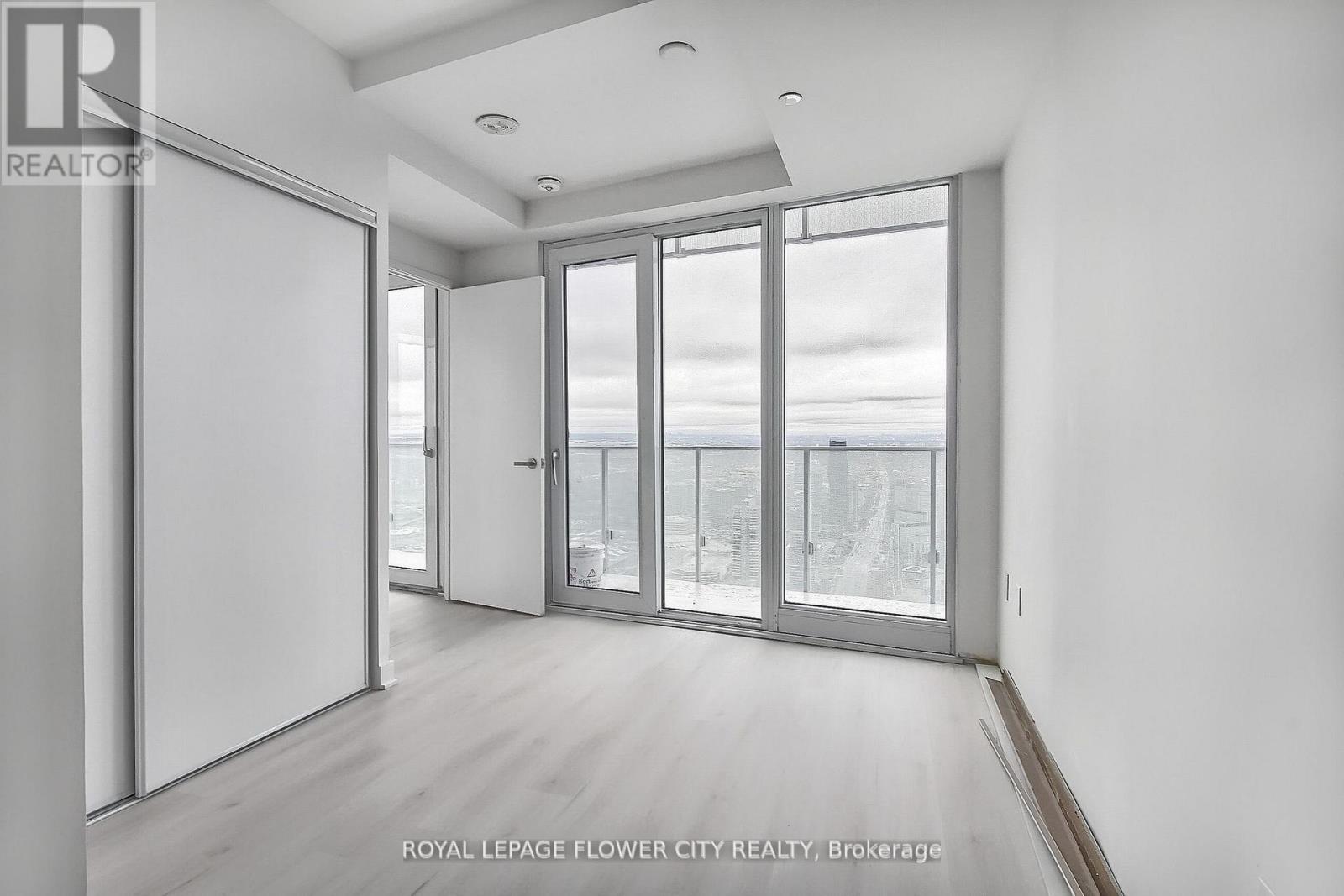 5704 - 3900 Confedration Parkway, Mississauga, Ontario  L5M 0M3 - Photo 26 - W13885926
