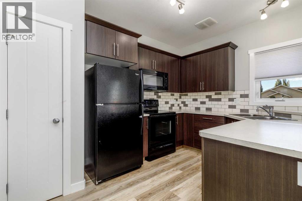 8 Sullivan Close, Red Deer, Alberta  T4R 0P9 - Photo 11 - A2337745