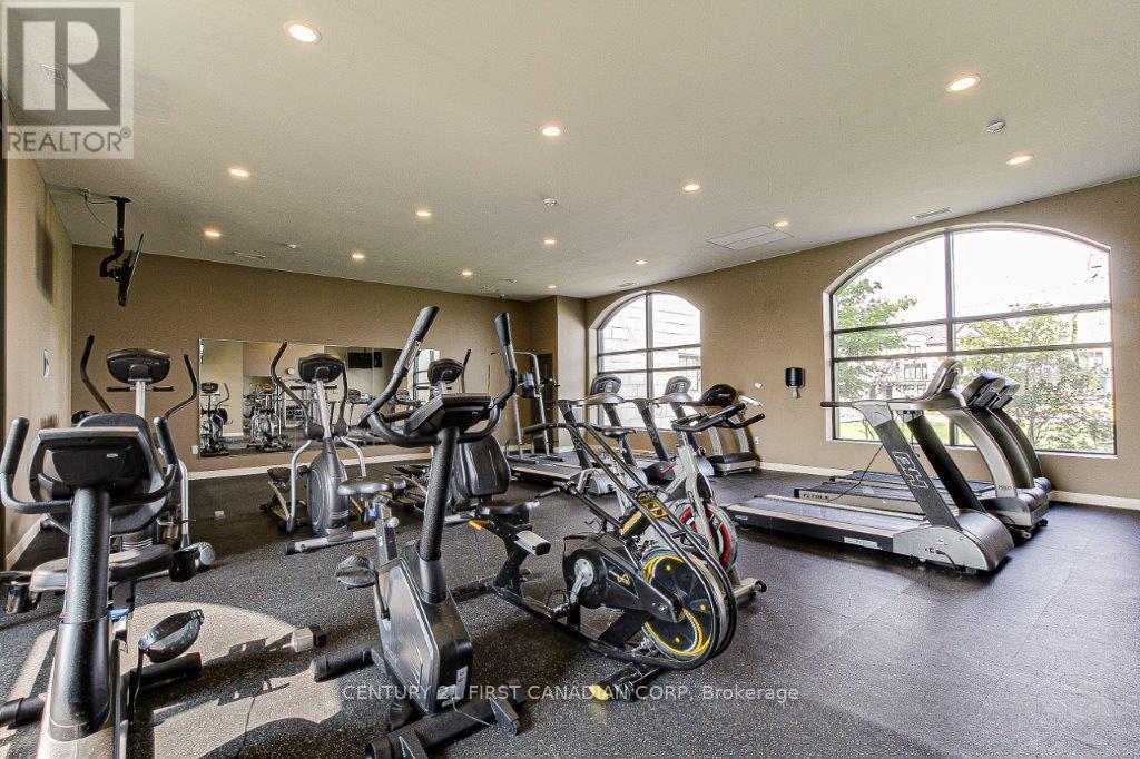 914 - 260 Villagewalk Boulevard, London North, Ontario  N6G 0W6 - Photo 2 - X13885974