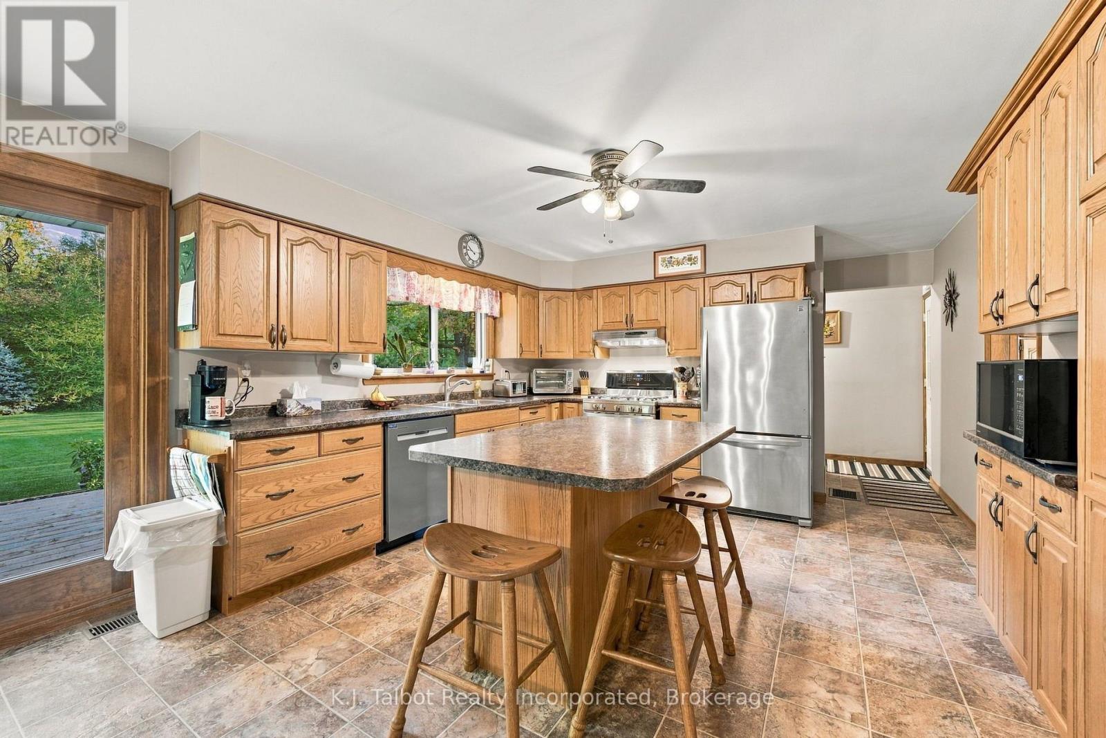 33696 Black's Point Road, Central Huron, Ontario  N7A 3X8 - Photo 12 - X13885940