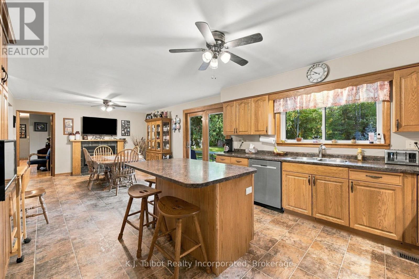 33696 Black's Point Road, Central Huron, Ontario  N7A 3X8 - Photo 13 - X13885940