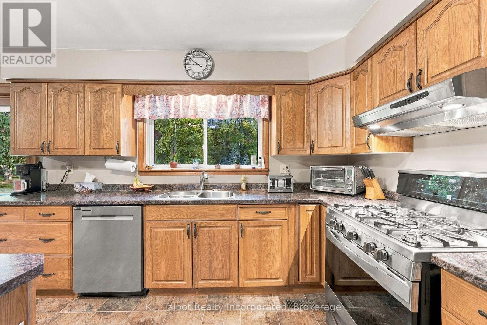 33696 Black's Point Road, Central Huron, Ontario  N7A 3X8 - Photo 14 - X13885940