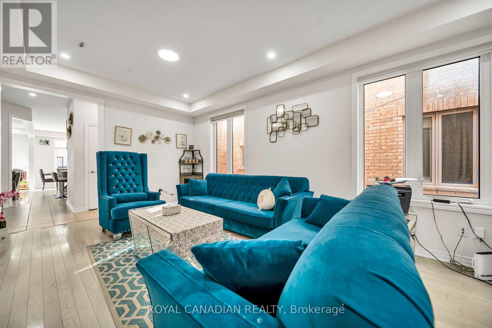 33 Bachelor Street, Brampton, Ontario  L7A 5B1 - Photo 11 - W13885938