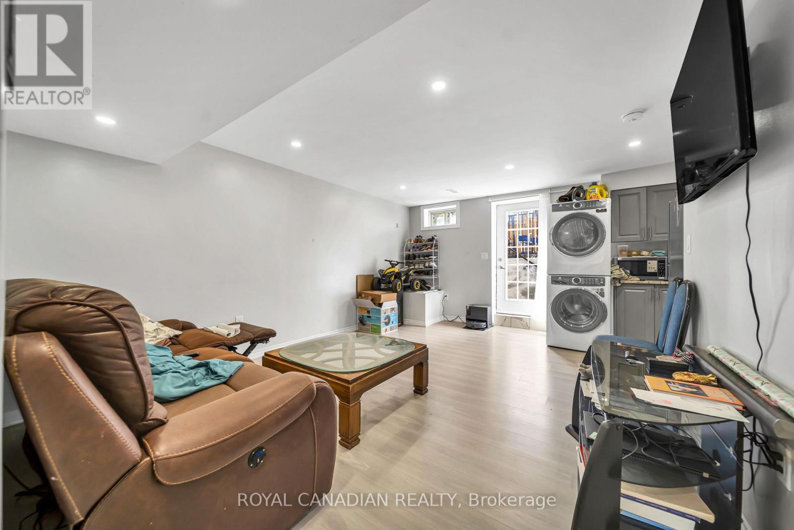 33 Bachelor Street, Brampton, Ontario  L7A 5B1 - Photo 43 - W13885938