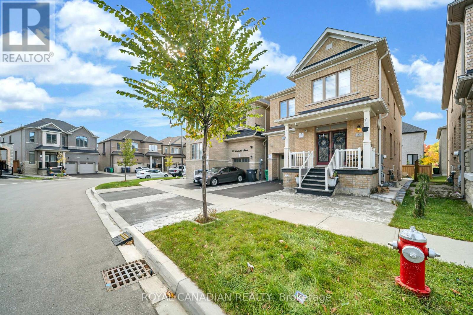 33 Bachelor Street, Brampton, Ontario  L7A 5B1 - Photo 5 - W13885938
