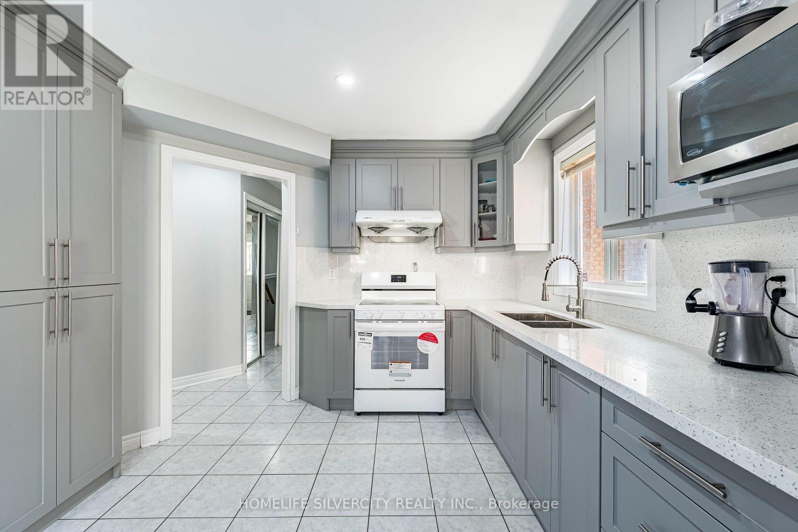 7 Shadyridge Road, Brampton, Ontario  L6P 1K3 - Photo 19 - W13885944