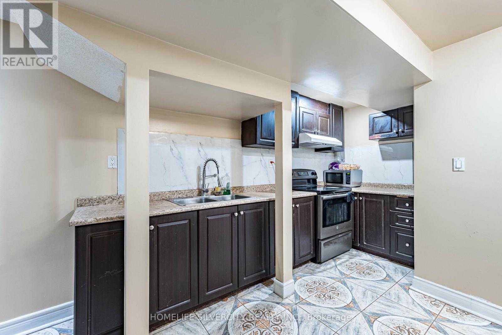 7 Shadyridge Road, Brampton, Ontario  L6P 1K3 - Photo 41 - W13885944