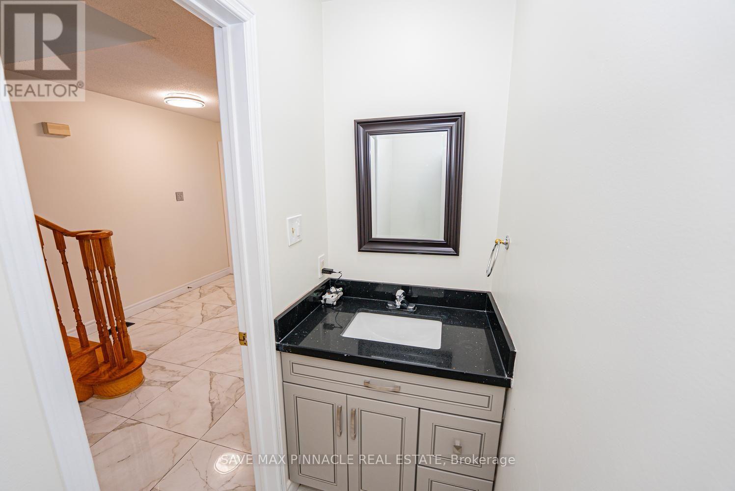 3118 Shadetree Drive, Mississauga, Ontario  L5N 6P3 - Photo 17 - W13885966