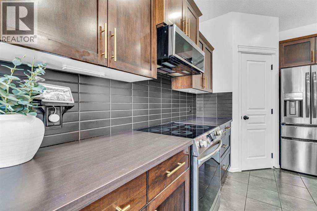 123 Elgin Meadows Way SE, Calgary, Alberta  T2Z 0G2 - Photo 8 - A2347475