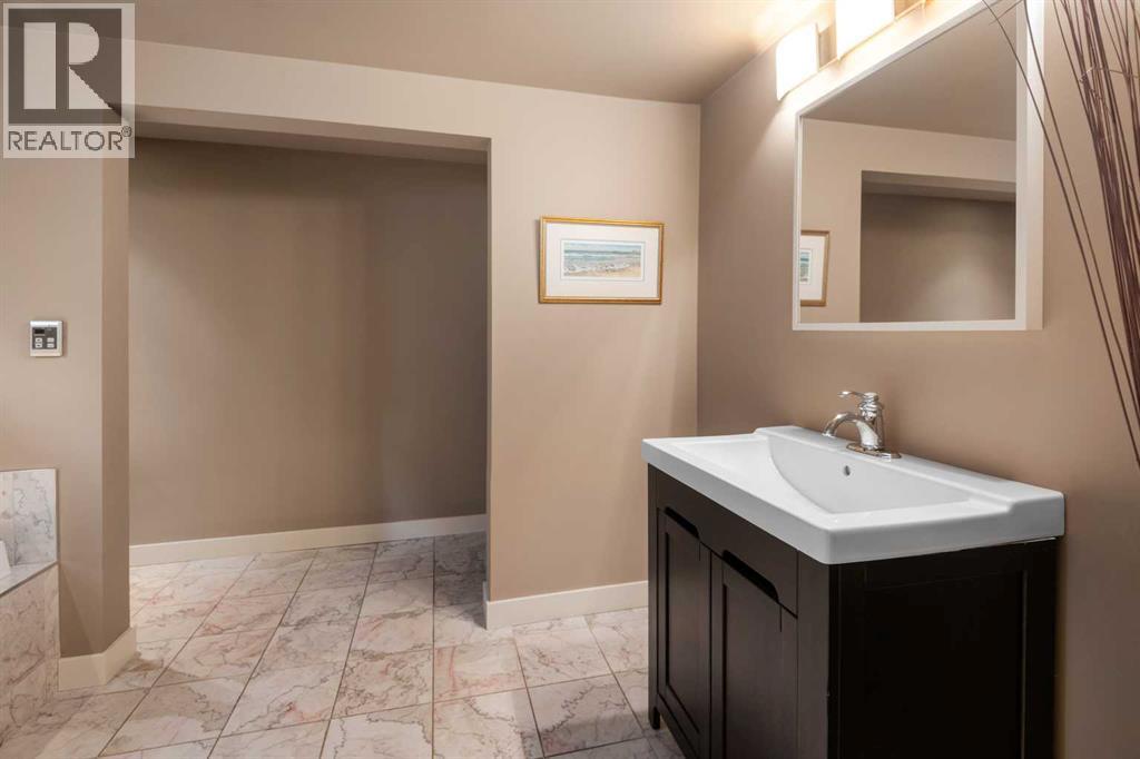 4207 5 Avenue SW, Calgary, Alberta  T3C 0C4 - Photo 29 - A2351262