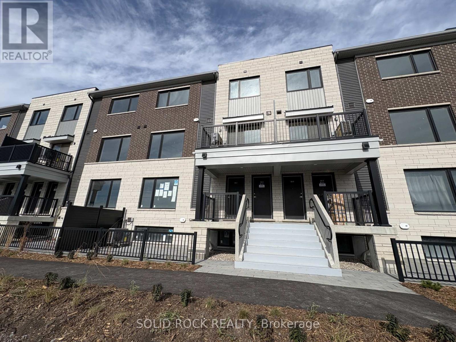 18 - 1001 GLENROY GILBERT DRIVE, Ottawa, Ontario