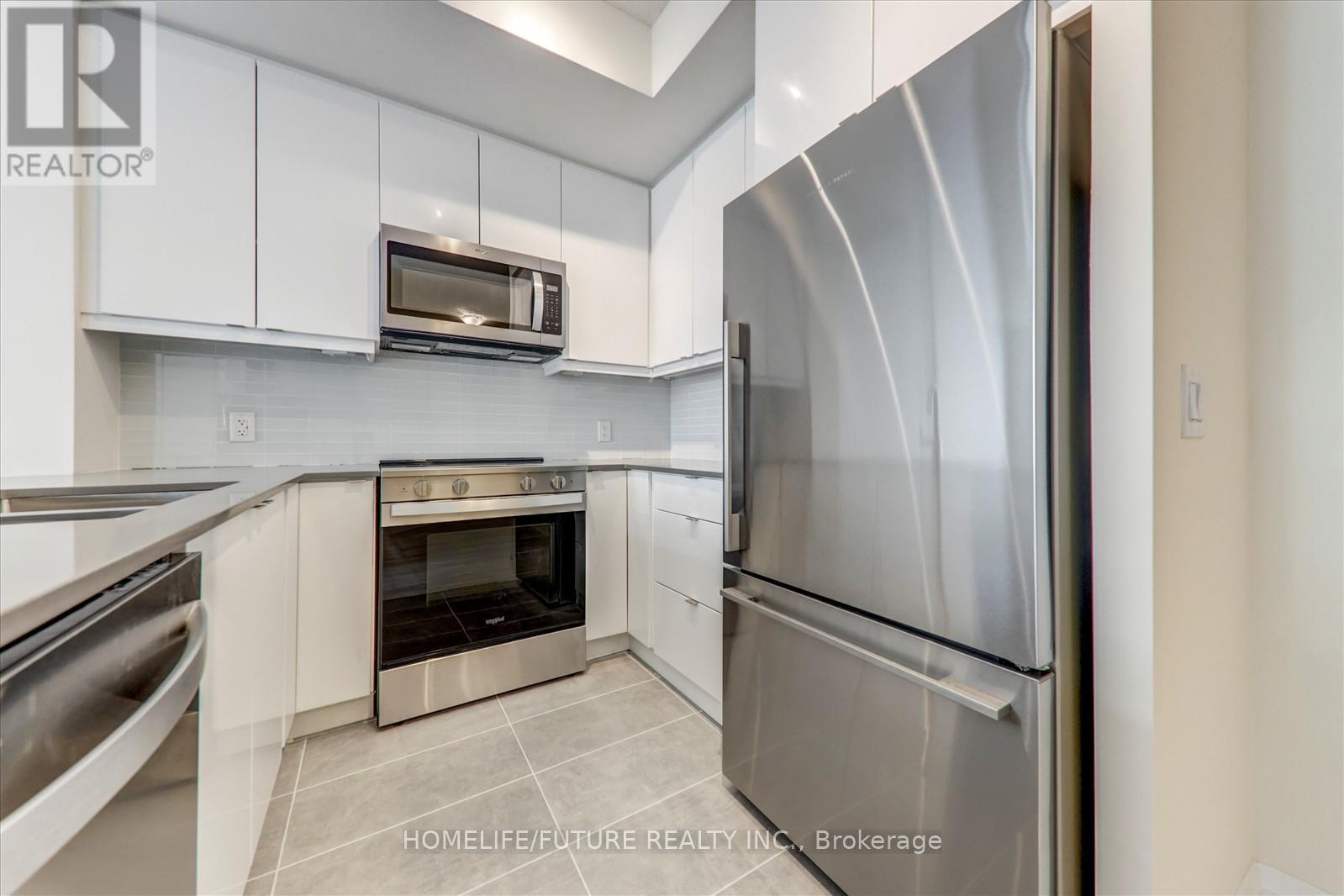 1906 - 3260 Sheppard Avenue E, Toronto, Ontario  M1T 3K3 - Photo 6 - E13885986